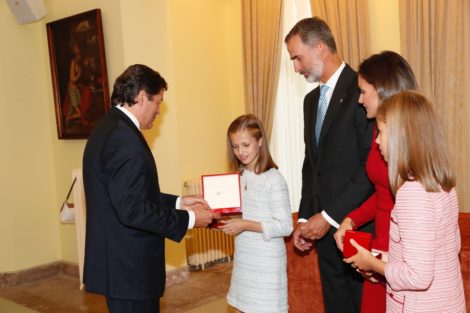 Queen Letizia in Red for Kingdom of Asturias visit | RegalFille