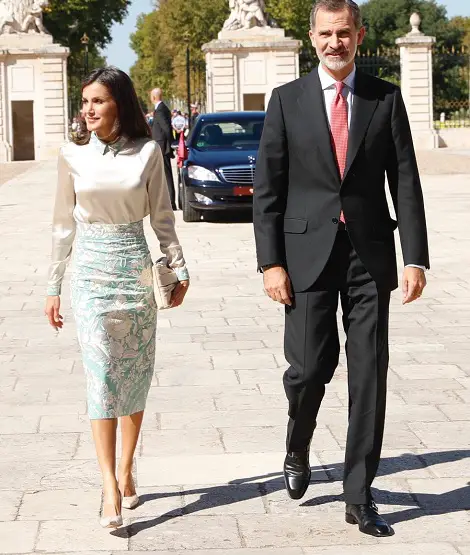 Queen Letizia’s Demure and Elegant Style for the annual Board meeting ...