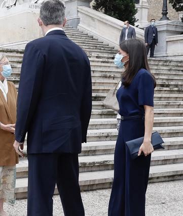Queen Letizia repeats petal pink BOSS pant suit for Scientific Research  winner announcement - Queen Letizia Style