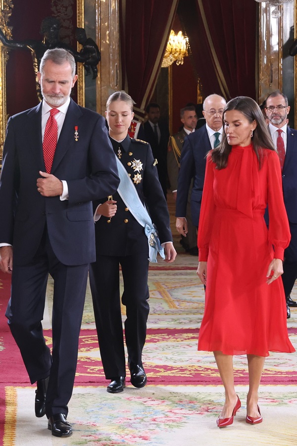 King Felipe, Queen Letizia and Princess Leonor attended National Day 2024